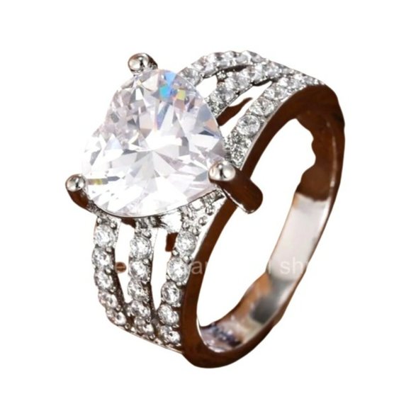 Jewelry 22ct Heart Cut Ring Romantic Engagement Ring Gift For Her